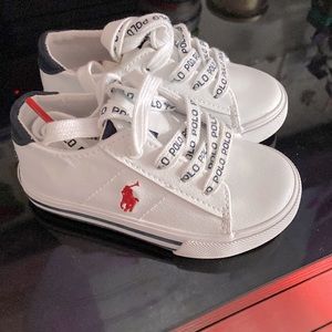 For sale size 6T shoes